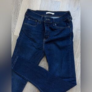 Levi’s 720 High Rise Super Skinny Jeans